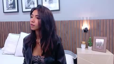 LUNA  online show from March 6, 2026, 2:13 pm