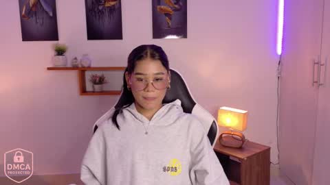 Snapshot of luna_sofia_1110 chatting on November 20, 2025, 12:11 am SOFI online show from November 20, 2025, 12:11 am