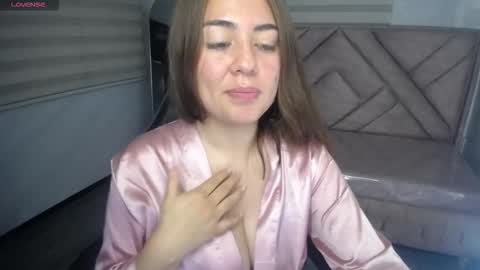 Live 1000pm 600am COLOMBIAN HOUR online show from October 4, 2025, 3:15 am