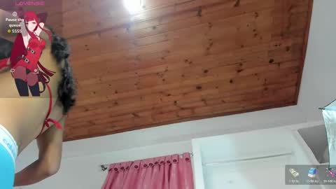 luna_velveth1 online show from April 8, 2026, 10:15 am