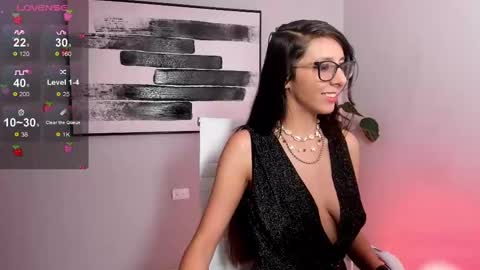 luna online show from March 6, 2025, 12:09 pm