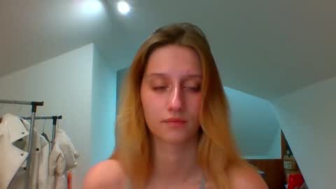 L U N A  online show from December 2, 2024, 5:59 pm