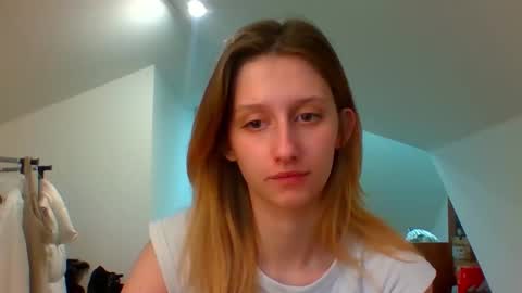 L U N A  online show from December 30, 2024, 7:37 am