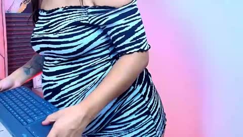 Snapshot of lunaa_rossee_ chatting on May 2, 2026, 1:16 pm Lunaa rossee online show from May 2, 2026, 1:16 pm