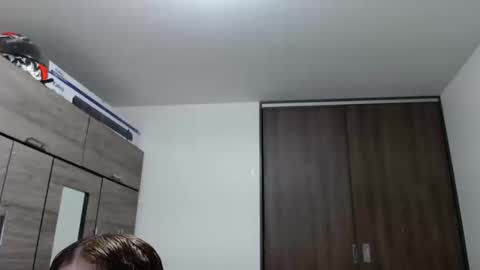 lunaa_sub online show from September 17, 2025, 8:32 pm