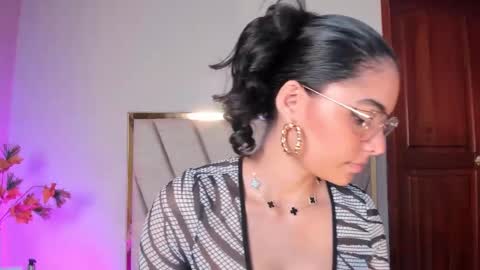 Luna Aspen online show from February 3, 2026, 6:02 pm