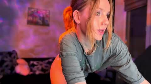 Britney online show from November 30, 2025, 1:31 am