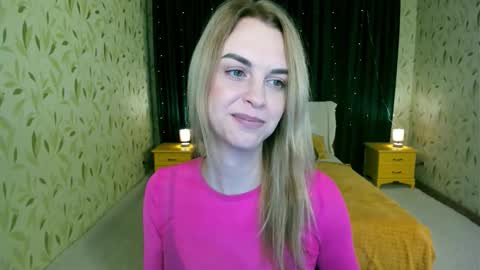 lunaflinn online show from February 3, 2026, 4:21 am