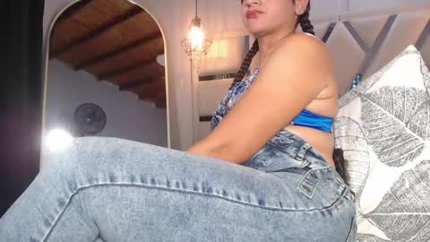 Snapshot of lunaflorez_ chatting on May 30, 2026, 5:04 am LUNA online show from May 30, 2026, 5:04 am