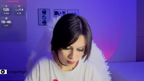 Luna online show from April 4, 2026, 5:16 am