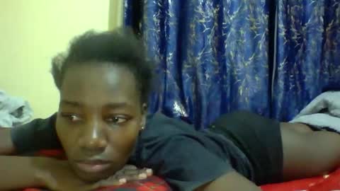 Snapshot of lunah_kitty chatting on April 22, 2026, 3:20 am lunah_kitty online show from April 22, 2026, 3:20 am