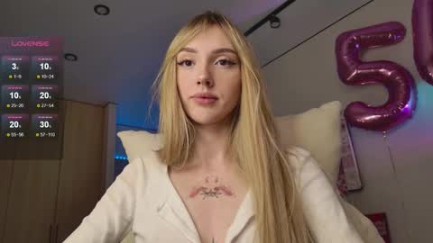 Snapshot of lunainnk chatting on November 17, 2025, 6:57 pm Luna online show from November 17, 2025, 6:57 pm