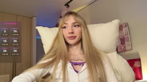 Snapshot of lunainnk chatting on December 1, 2025, 12:26 am Luna online show from December 1, 2025, 12:26 am