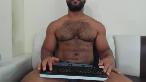 Luna online show from April 18, 2026, 2:10 pm