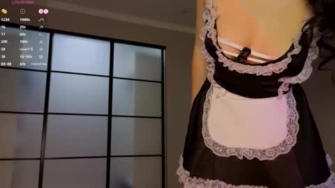 Luna online show from October 18, 2025, 2:25 am