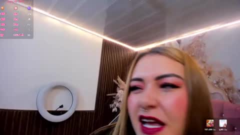 Snapshot of lunakitty_tay chatting on July 8, 2026, 11:37 am LUNA KITTY online show from July 8, 2026, 11:37 am