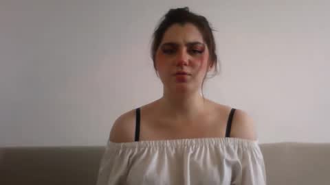 lunamoody online show from October 3, 2025, 10:12 am