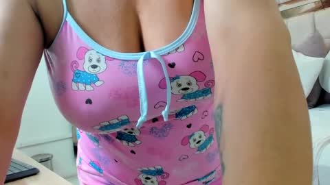 Luna Nieves online show from April 11, 2026, 4:50 am