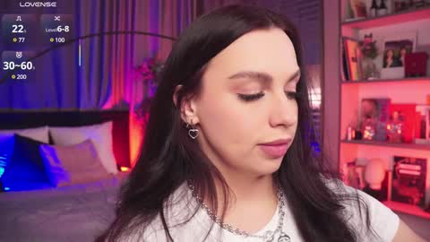 Luna  next streams Mon Fri Sat Sun 8pm-5am gmt0 online show from February 2, 2025, 11:53 pm