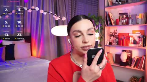 Luna  next streams Mon Fri Sat Sun 8pm-5am gmt0 online show from March 9, 2025, 8:31 pm