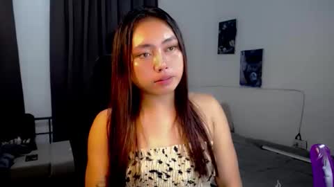 Snapshot of lunapinay chatting on April 25, 2026, 9:45 pm Luna online show from April 25, 2026, 9:45 pm