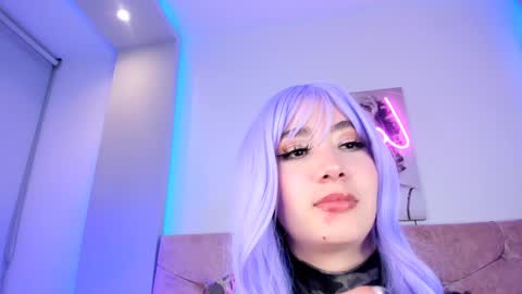 Luna  online show from February 8, 2025, 10:51 pm