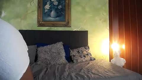 Snapshot of lunar_shade chatting on February 3, 2026, 9:09 pm jesus online show from February 3, 2026, 9:09 pm