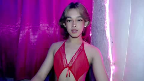 Snapshot of lunarmaxxx chatting on July 28, 2026, 9:14 pm max online show from July 28, 2026, 9:14 pm