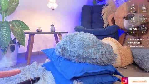 Snapshot of lunarose2006 chatting on October 3, 2025, 6:10 am Luna online show from October 3, 2025, 6:10 am