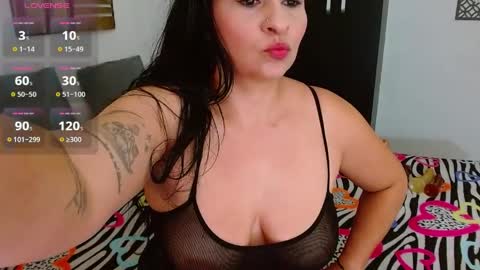 Luna  online show from April 10, 2026, 8:08 am