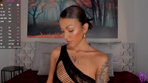 Luna Ruso  online show from January 15, 2025, 8:05 pm