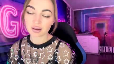 Meryem online show from April 12, 2026, 10:09 am