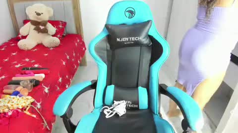 luna online show from February 7, 2025, 12:28 pm