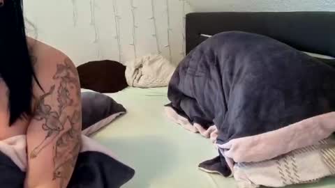 Snapshot of lunaticminx chatting on December 15, 2024, 10:50 am Luna  powered by bitch dust online show from December 15, 2024, 10:50 am