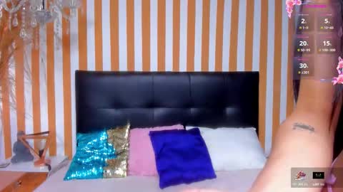 Luna Toledo online show from October 2, 2025, 12:45 pm