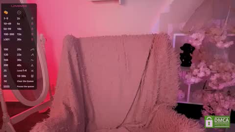 Snapshot of lunavibee chatting on September 28, 2025, 8:03 pm Luna online show from September 28, 2025, 8:03 pm