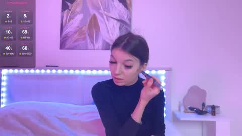 Snapshot of lunavine chatting on December 3, 2025, 9:51 am Veronica online show from December 3, 2025, 9:51 am