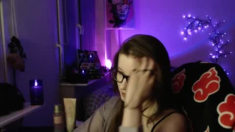 Snapshot of lunaxcherry chatting on April 29, 2026, 6:36 pm LunaXcherry online show from April 29, 2026, 6:36 pm