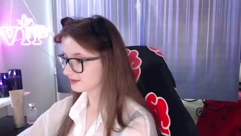 Snapshot of lunaxcherry chatting on June 25, 2026, 5:06 pm LunaXcherry online show from June 25, 2026, 5:06 pm