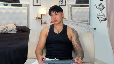 Lunay online show from October 31, 2025, 2:56 am