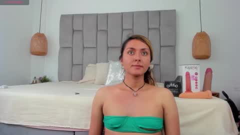 lunitadiva online show from September 26, 2025, 5:28 pm