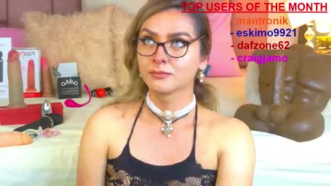 lunitadiva online show from April 6, 2026, 3:13 pm