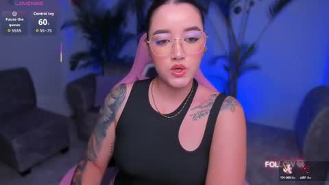 LUNA ROSE online show from September 10, 2025, 4:56 am