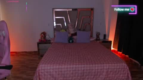 Snapshot of lunna_roosee chatting on April 20, 2026, 4:37 am LUNA ROSE online show from April 20, 2026, 4:37 am