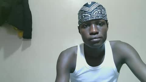 luoislove online show from October 31, 2025, 8:21 pm