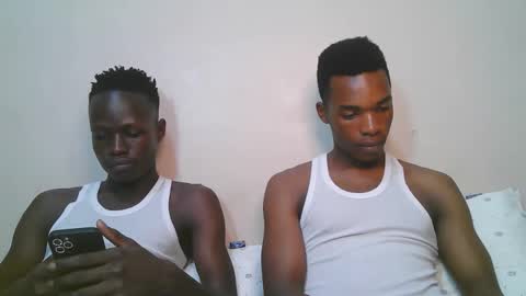 luoislove online show from February 8, 2026, 8:12 pm