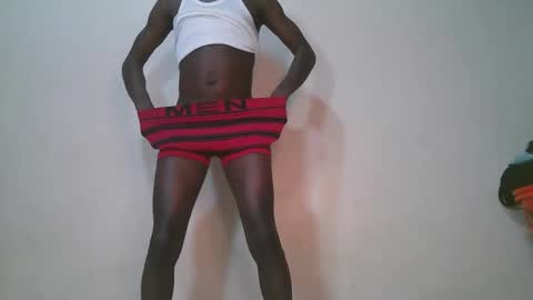 luoislove online show from February 19, 2026, 8:16 pm