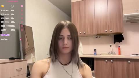 May online show from November 12, 2025, 4:40 pm