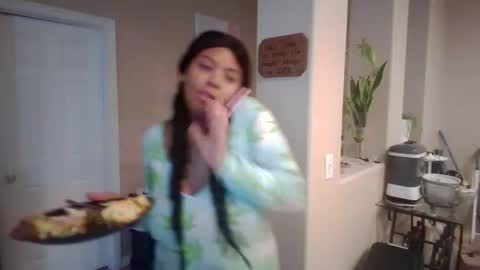 Snapshot of lusciouskoko chatting on November 30, 2025, 10:47 pm Luscious Koko online show from November 30, 2025, 10:47 pm