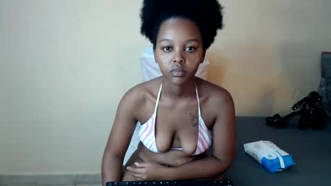 Snapshot of lush_goddess chatting on June 7, 2026, 11:08 pm shan online show from June 7, 2026, 11:08 pm
